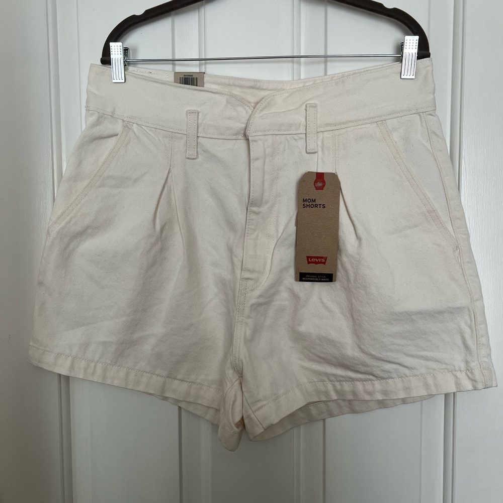 Levi's Women's High Waist Cream Mom Shorts